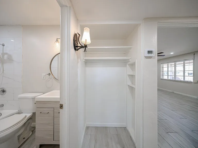 1053 E Weldon Ave — Photo 18