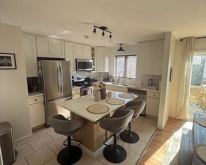 19 Chamberlain Pl — Photo 2