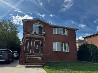 23014 58th Rd FLOOR 2, Oakland Gardens, NY 11364