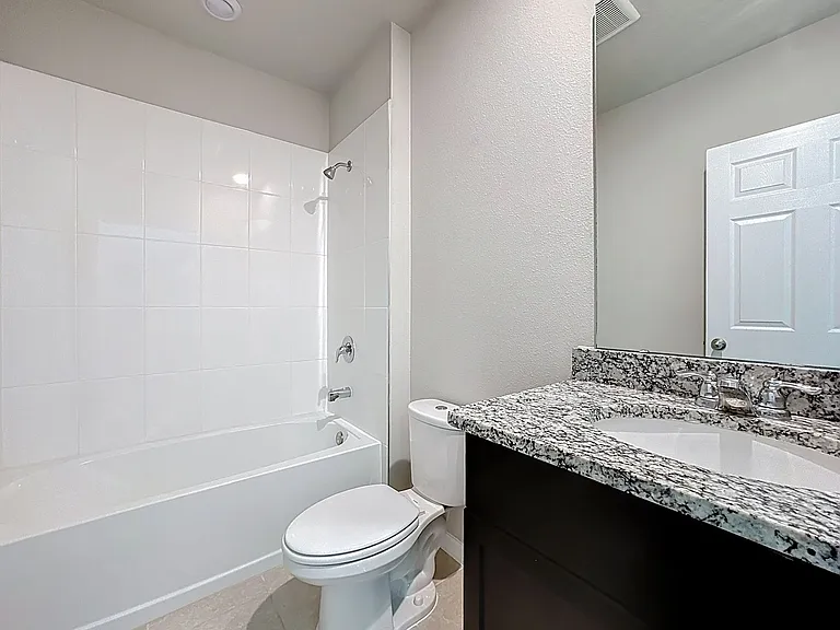 5251 Meredrew Ln — Photo 42