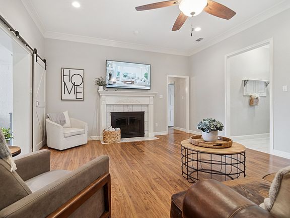 4th image of 16435 W Red Oak Cir
