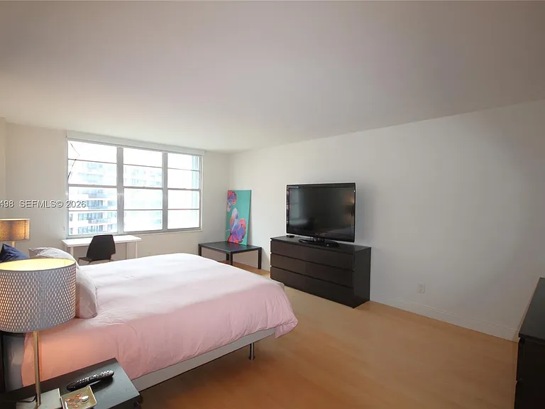 5161 Collins Ave #1004 — Photo 18