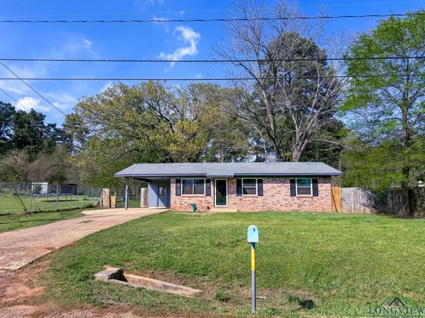 308 W Lanark St, Queen City, TX 75572