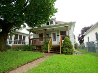 118 5th St, Silvis, IL 61282