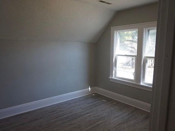 5th image of 4735 Bryant Ave N Unit 2