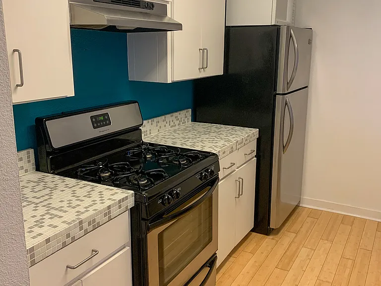 2303 E Side Dr #220 — Photo 5
