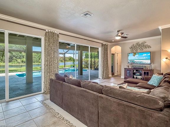 4th image of 20492 Torre Del Lago St