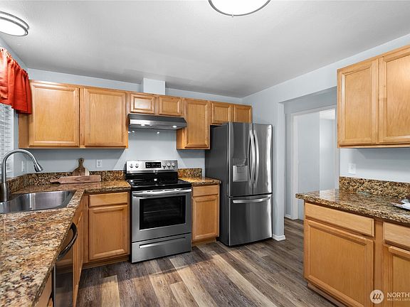 4th image of 7025 Thebes Street NE