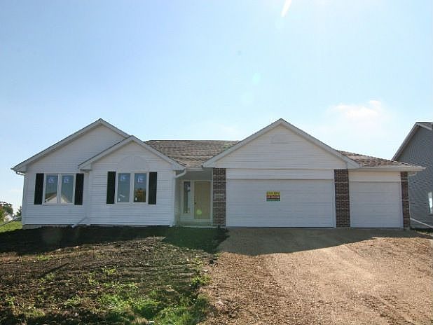 1st image of 13214 Foxglove Ln