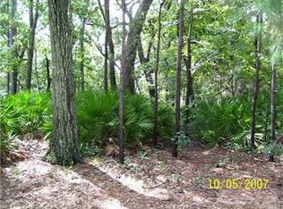 24 Cricket Ct, Savannah, GA 31411