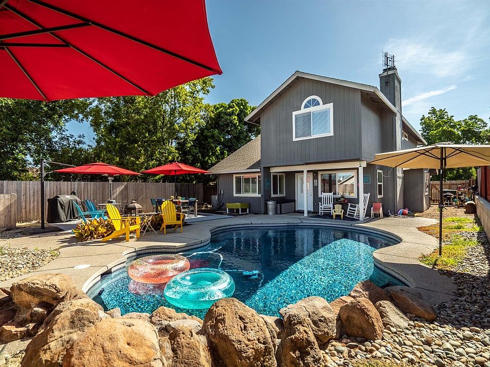 2nd image of 8245 Silverside Dr