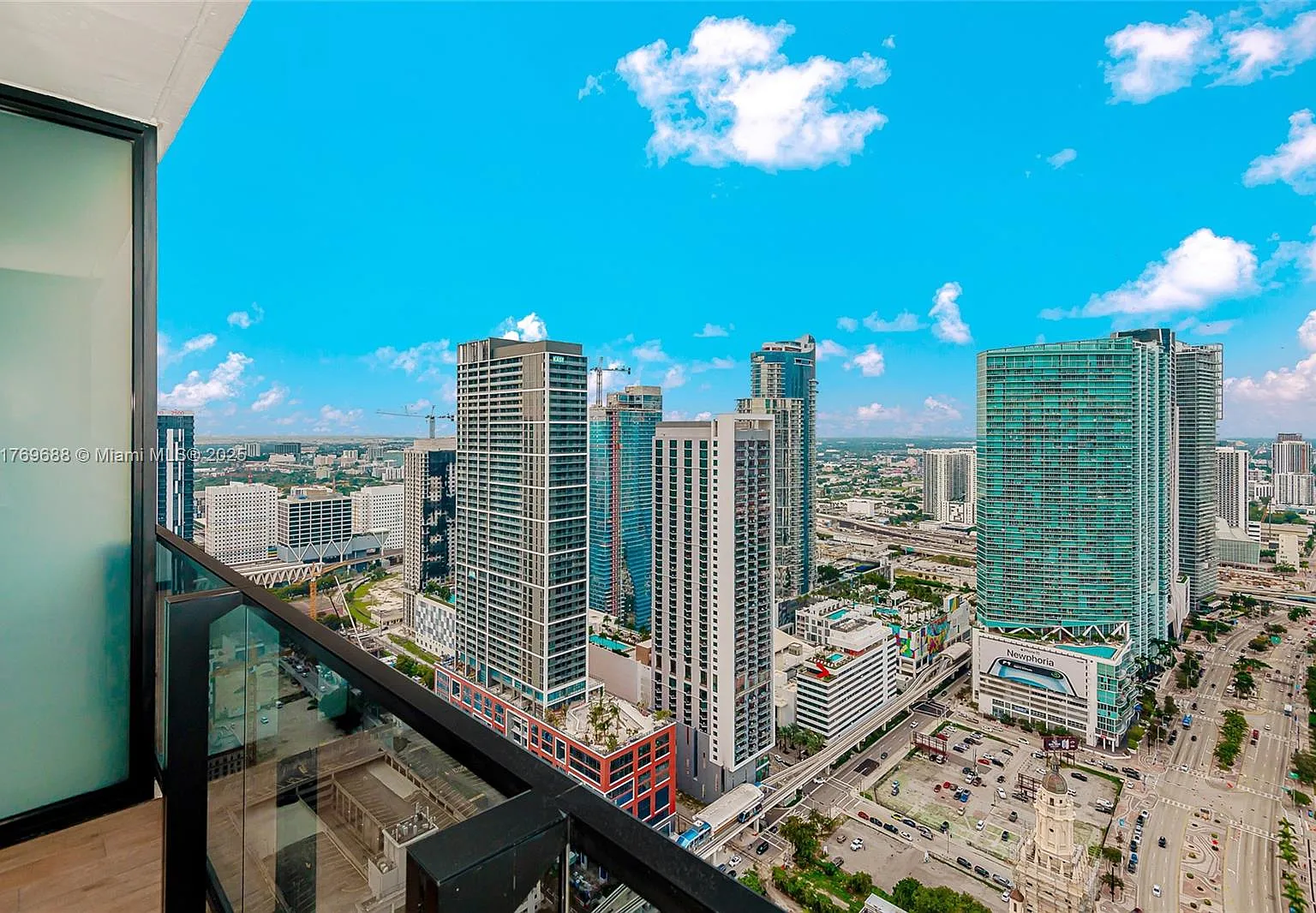 The Elser Residences — Photo 3