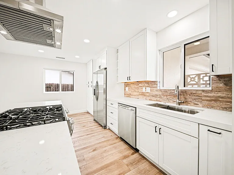 8738 Monogram Ave — Photo 14