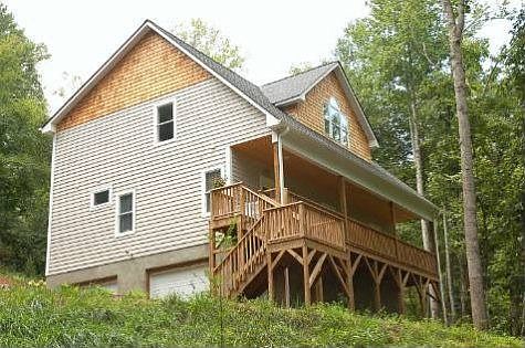 2nd image of 40 Pheasant Ridge Rd