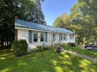 137 High Holborn St, Gardiner, ME 04345