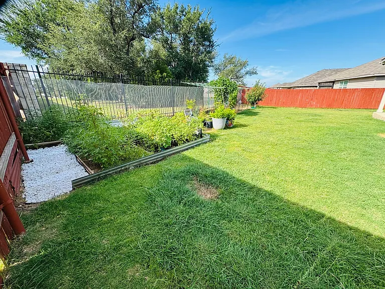 113 Queen Anne Dr — Photo 61