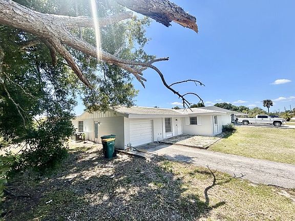 2nd image of 22425 Olean Blvd