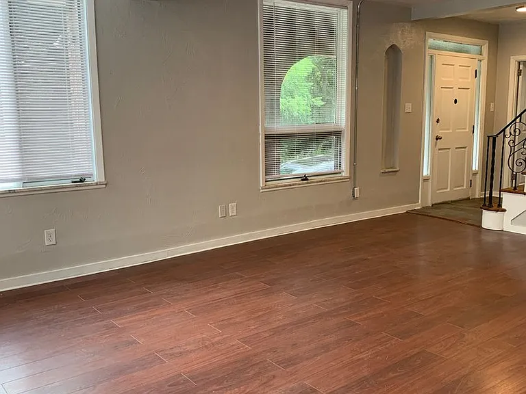 410 Marlow St — Photo 5