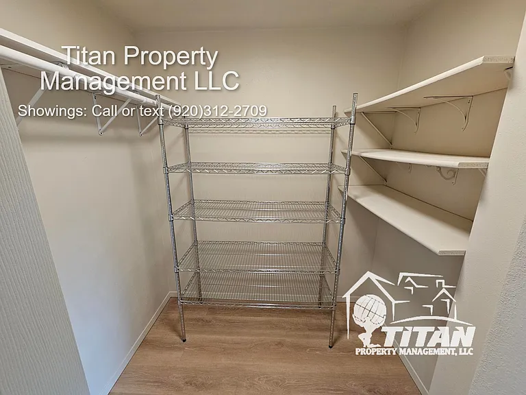 1546 Manitowoc Rd #2 — Photo 10