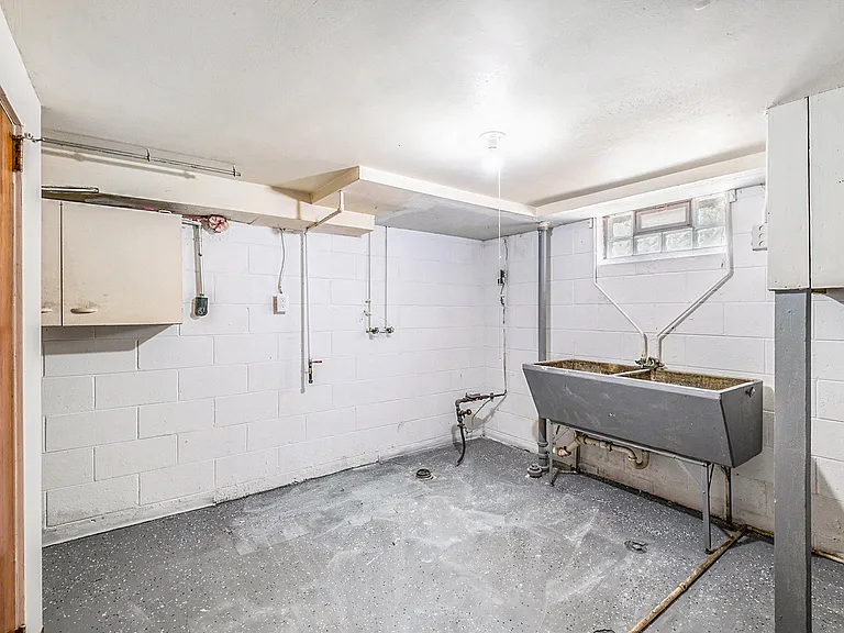 310 E Pierson Rd — Photo 11