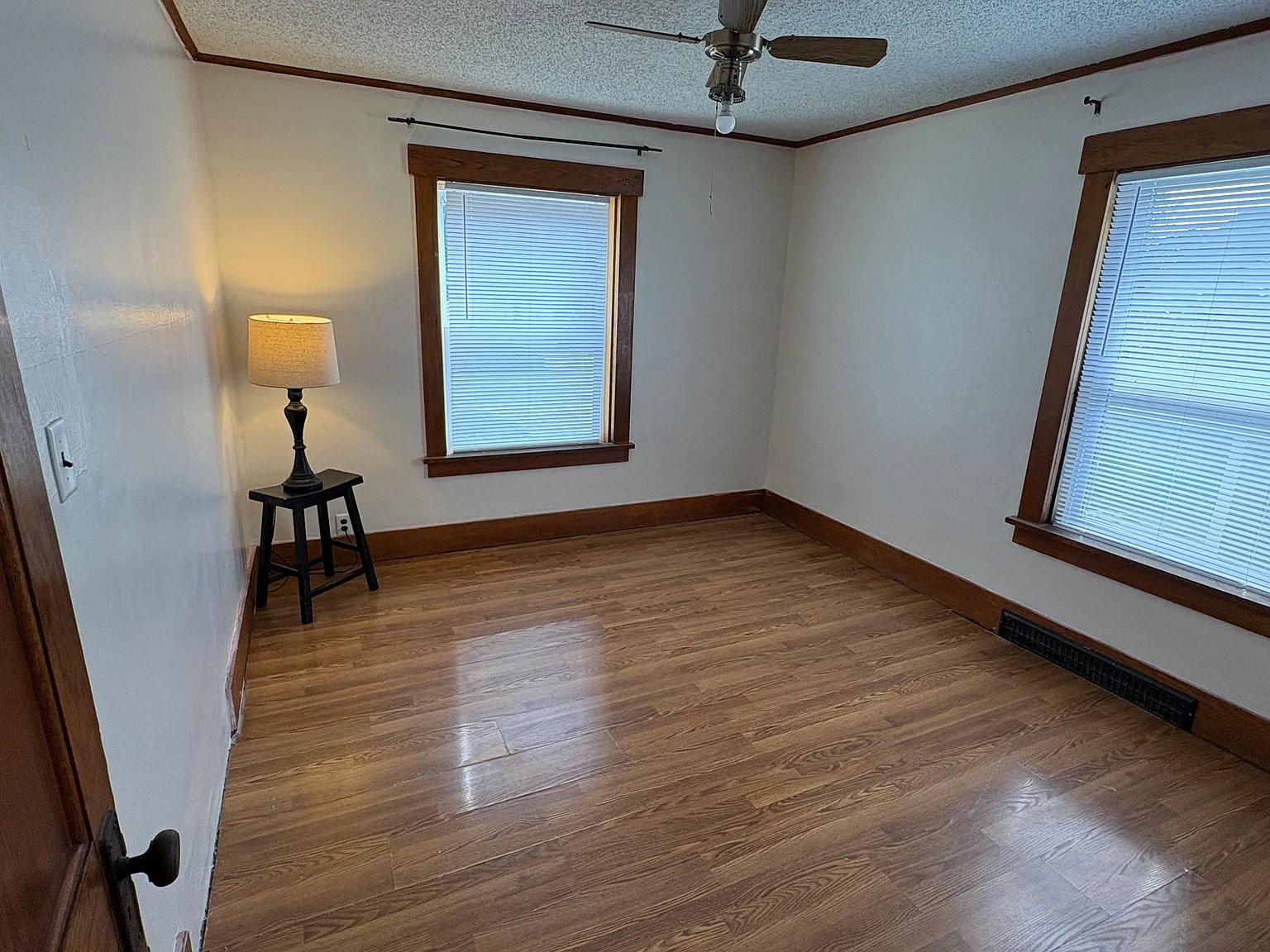 2 bed, 892 sqft, $1,400 — Photo 4