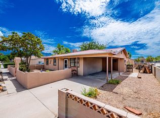 337 Los Pinos Rd, Bernalillo, NM 87004