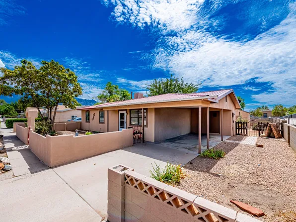 337 Los Pinos Rd, Bernalillo, NM 87004