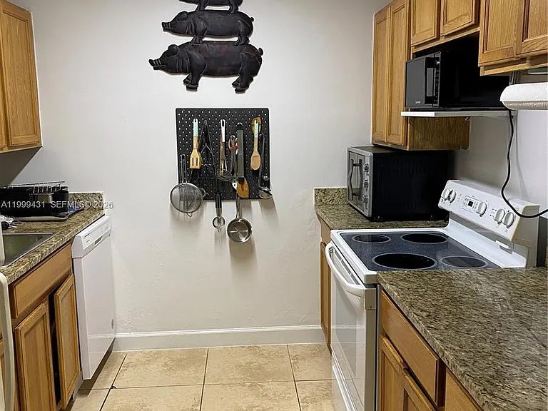 1855 NE 121st St #36 — Photo 5