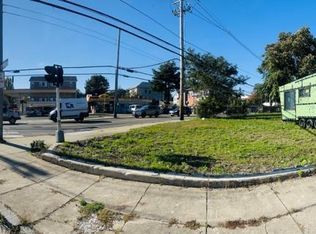 397 Douglas Ave, Providence, RI 02908