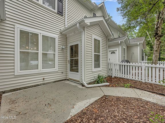 3rd image of 5813 Wrightsville Ave APT 148