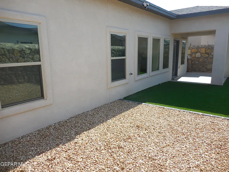 7405 Norte Portugal Ln — Photo 36
