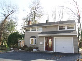 134 E Prospect St, Waldwick, NJ 07463