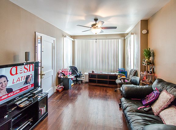 5th image of 2234 N Lockwood Ave