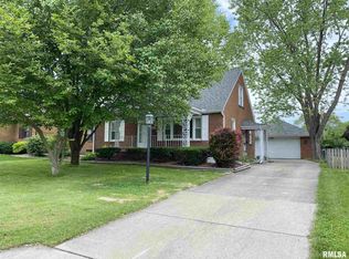 805 E Kay St, Morton, IL 61550