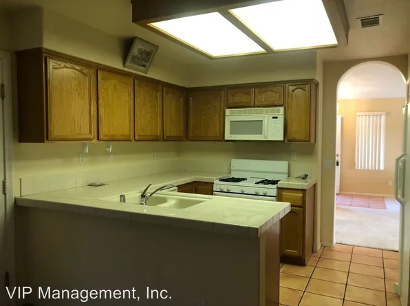 11342 Sawgrass Bend Rd, Apple Valley, CA 92308