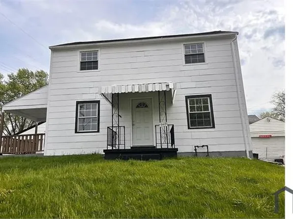 546 Independence Dr, Clairton, PA 15025