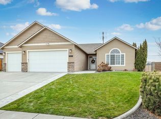 8713 W 9th Ave, Kennewick, WA 99336