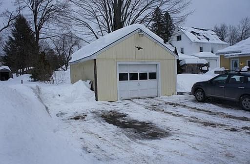 2nd image of 94 Souhegan St