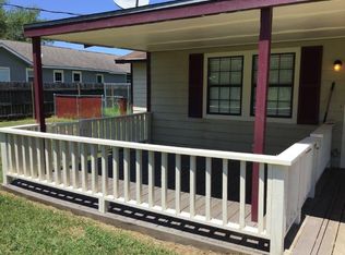 11402 Sunnyside Dr, Mont Belvieu, TX 77523