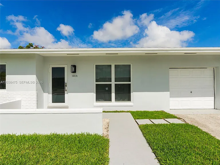 14414 SW 105th Ct — Photo 1