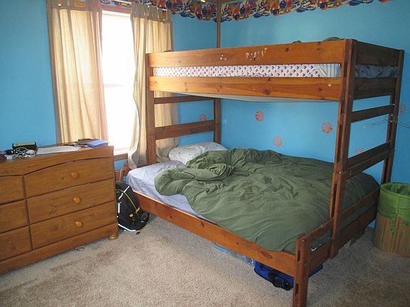 5th image of 122 Canary Cir