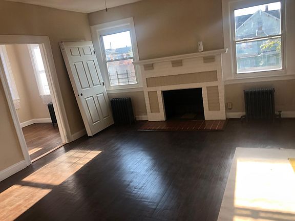 2nd image of 113 W Sidney Ave Floor 2