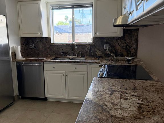 4th image of 2822 E CORTEZ Street