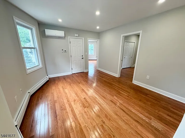 35 Claremont Ave #3 — Photo 7