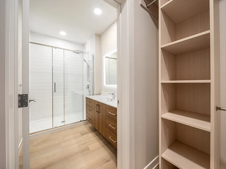 4030 University Ave NW — Photo 95
