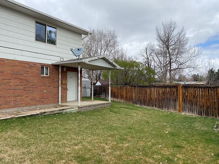 451 Mulberry Dr — Photo 4