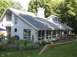 129 Woodside Dr, Somerset, PA 15501