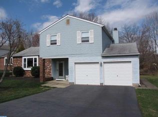 1218 Summit Ct, Warminster, PA 18974