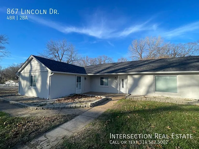 867 Lincoln Dr — Photo 3