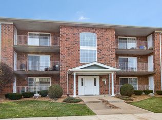 6719 White Tailed Ln APT 1W, Tinley Park, IL 60477